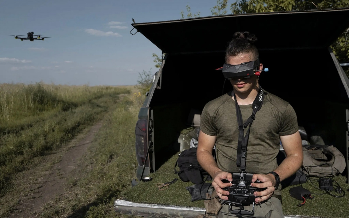 Ukraine tìm mọi cách tận dụng UAV thương mại đối phó Nga